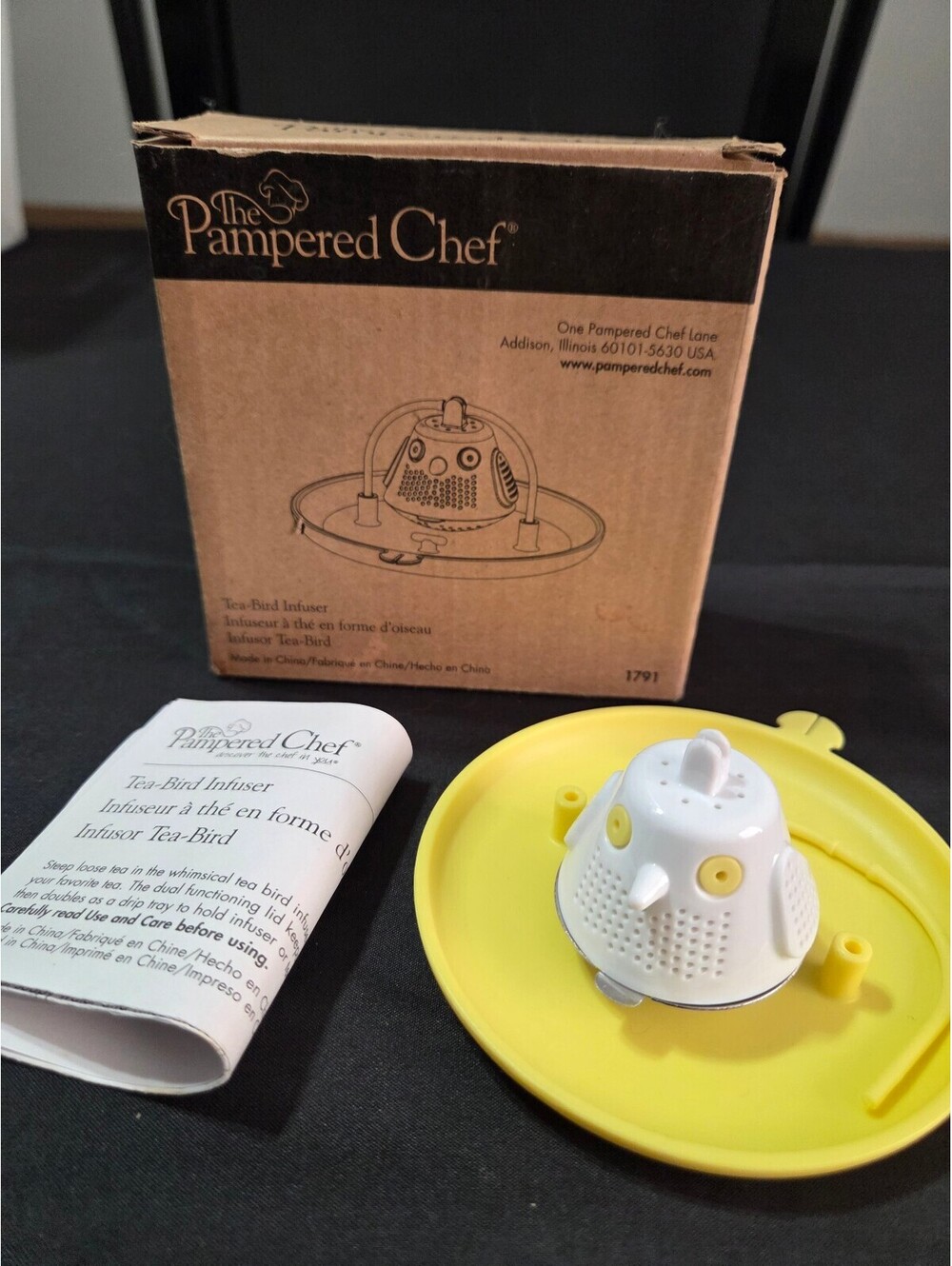 The Pampered Chef Tea-Bird Infuser with Original Box and Instructions